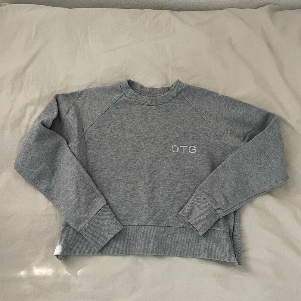 Onitsuka Tiger by Asics Gray Crew Neck Sweater